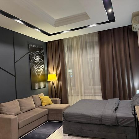 Vip - Дві Спальні Метро Хрещатик Лютеранська 3 Kiev Eksteriør bilde